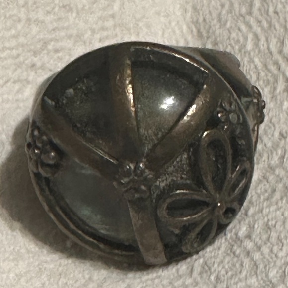 Lucky Brand Peace earring and ring set - Picture 2 of 4